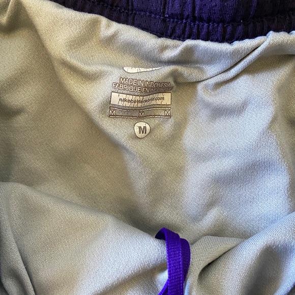 Nike Running Shorts - Picture 3 of 4